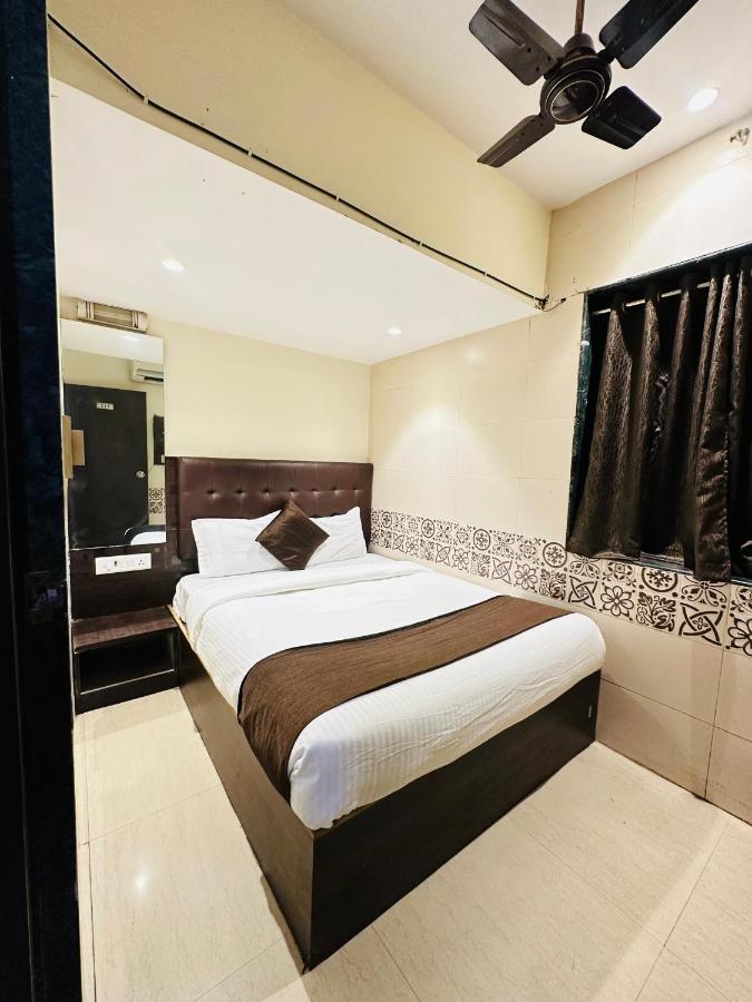 Kalpana Residency - Near Us Embassy Hotel Mumbai Ngoại thất bức ảnh