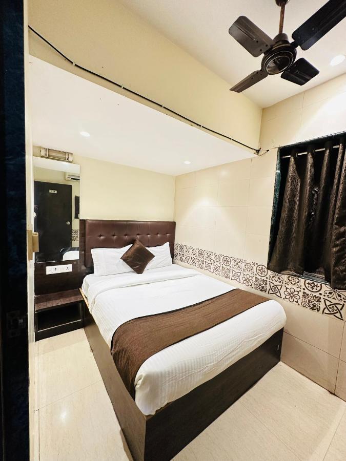 Kalpana Residency - Near Us Embassy Hotel Mumbai Ngoại thất bức ảnh